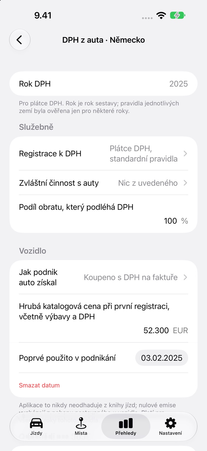 Obrazovka DPH z auta pro Německo, rok 2025: odpovědi v části Služebně, pak Vozidlo se způsobem získání, hrubou katalogovou cenou 52 300 EUR a datem prvního použití v podnikání