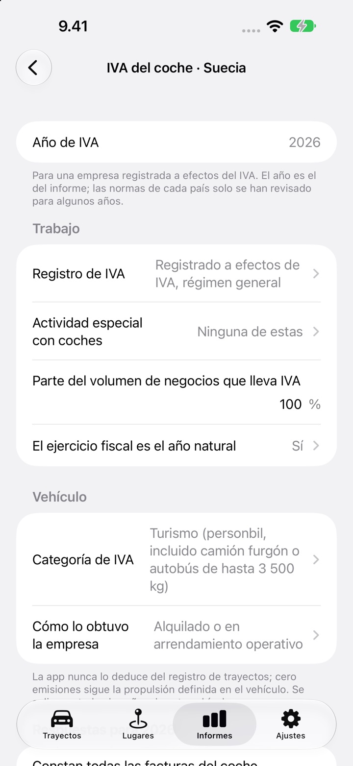 Pantalla de IVA del coche de DriveHub para un coche sueco: registro de IVA, parte del volumen de negocios que lleva IVA y ejercicio fiscal igual al año natural en Trabajo, y luego categoría de IVA y «Alquilado o en arrendamiento operativo» en Vehículo