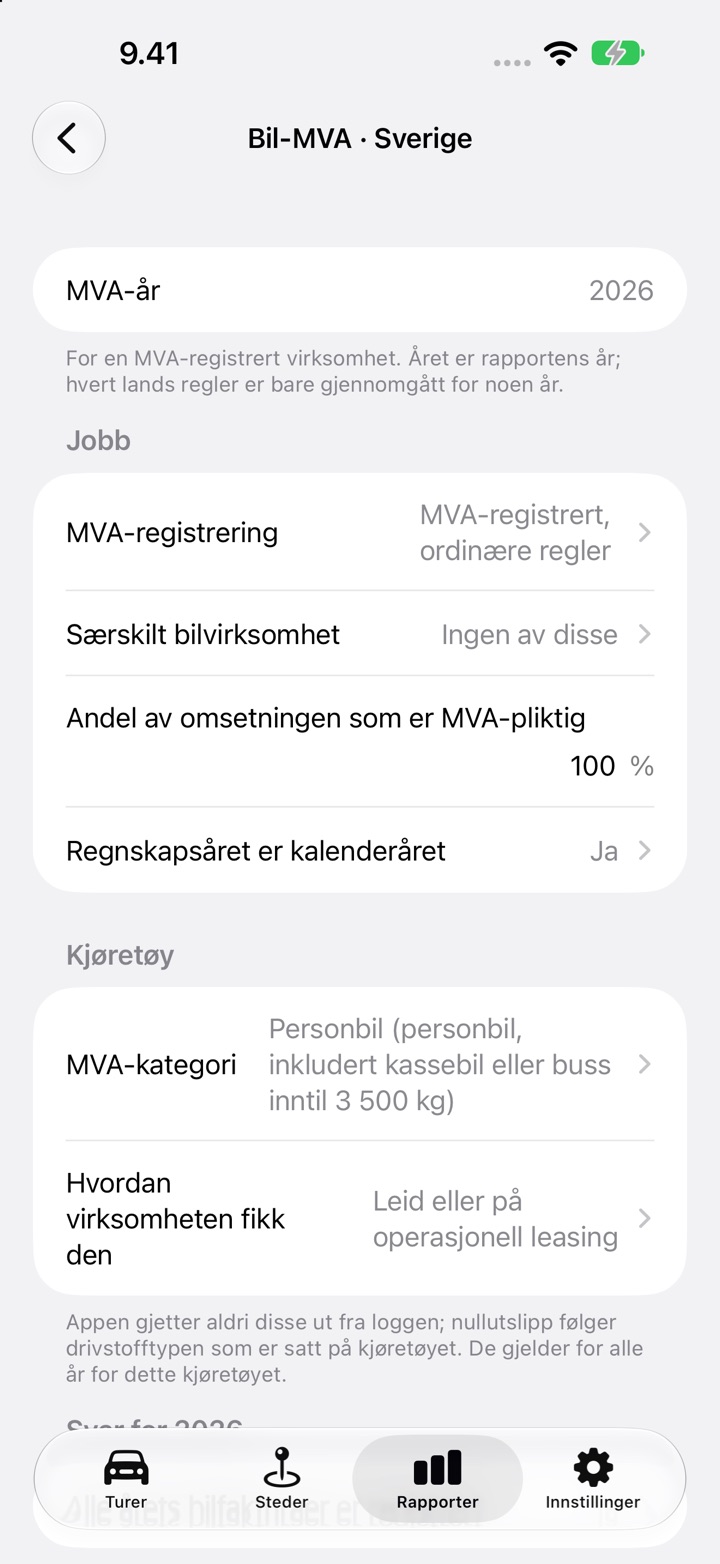 DriveHubs skjerm Bil-MVA for en svensk bil: MVA-registrering, andel MVA-pliktig omsetning og kalenderår som regnskapsår under Virksomhet, deretter MVA-kategori og «Leid eller på operasjonell leasing» under Kjøretøy