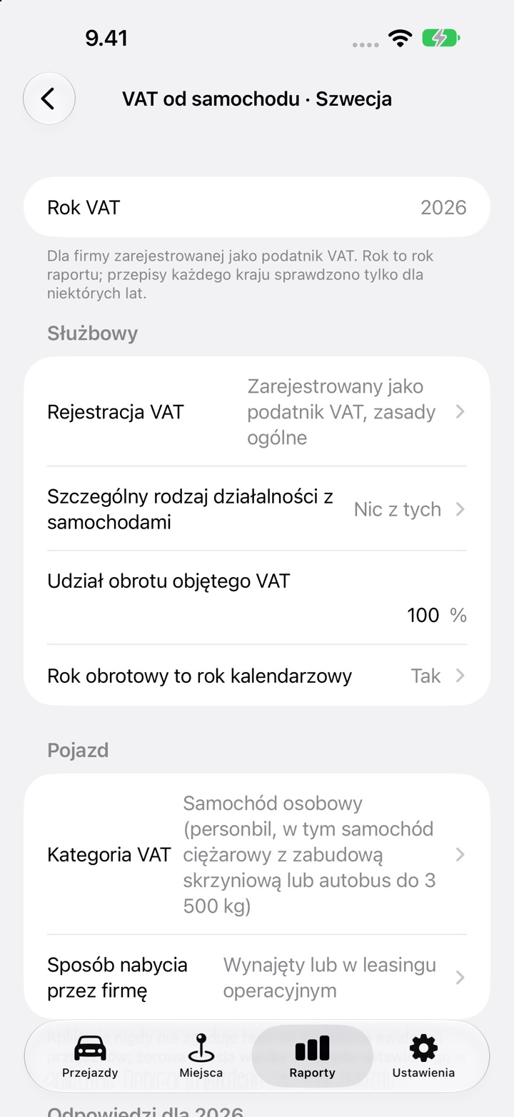 Ekran VAT od samochodu w DriveHub dla szwedzkiego samochodu: rejestracja VAT, udział obrotu objętego VAT i rok obrotowy równy kalendarzowemu w sekcji firmy, a potem kategoria VAT i „Wynajęty lub w leasingu operacyjnym” w sekcji Pojazd