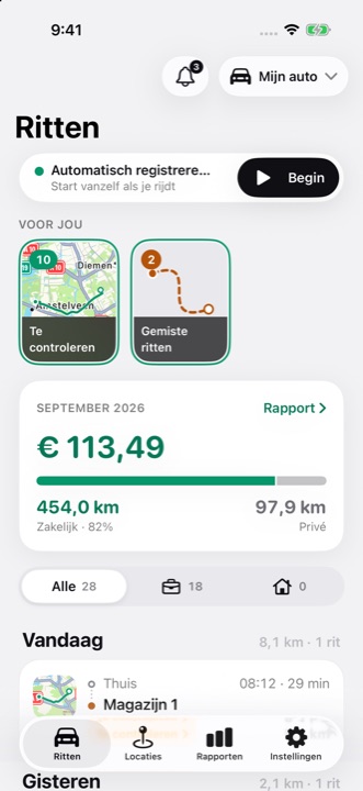 Het scherm Ritten in DriveHub: automatische registratie aan, de verhalen onder Voor jou en het aftrekbare bedrag van de maand