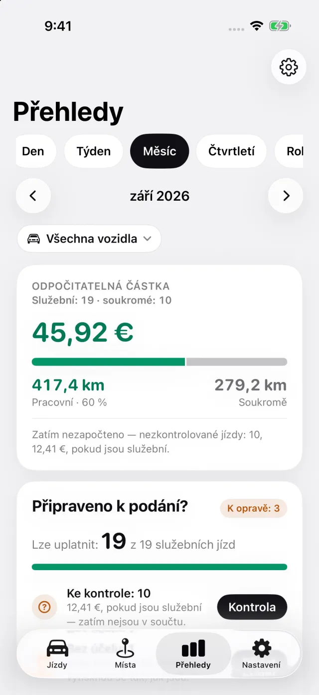Obrazovka Přehledy: odpočitatelná částka za měsíc, rozdělení na služební a soukromé, export