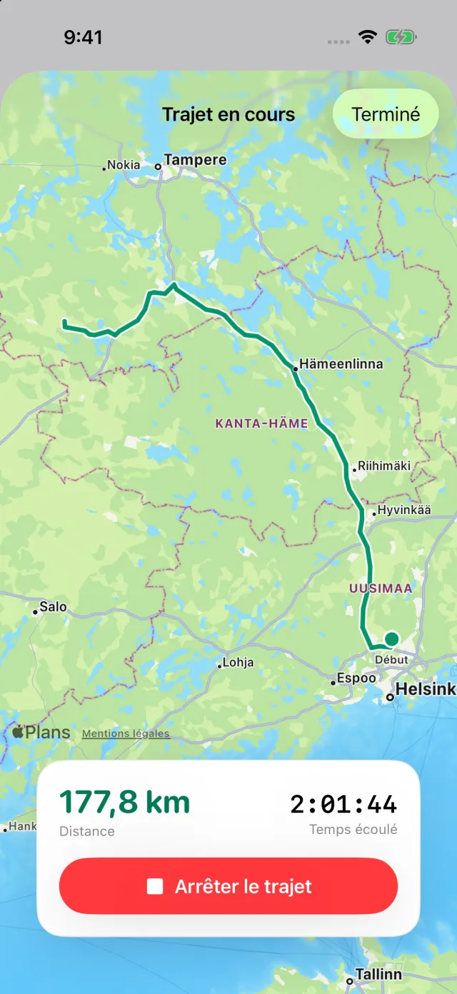 Un trajet en cours : l’itinéraire sur la carte, la distance et le temps écoulé